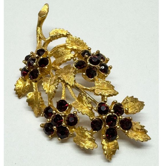 Vintage | Jewelry | Vintage Flower Brooch Pin Gold With Red Zircon